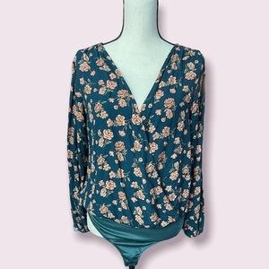 NWOT American Eagle Bodysuit